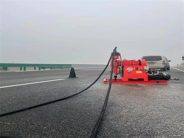 太平马路路基路面开裂下沉注浆加固灌浆